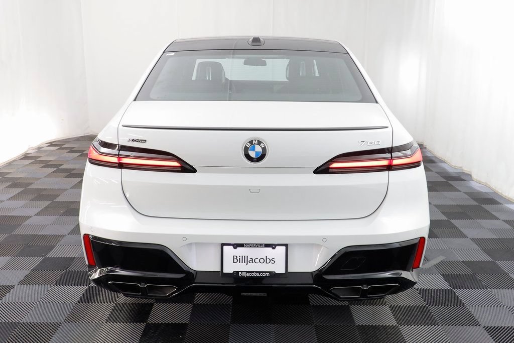 Used 2023 BMW 760i xDrive AWD/4WD image 19