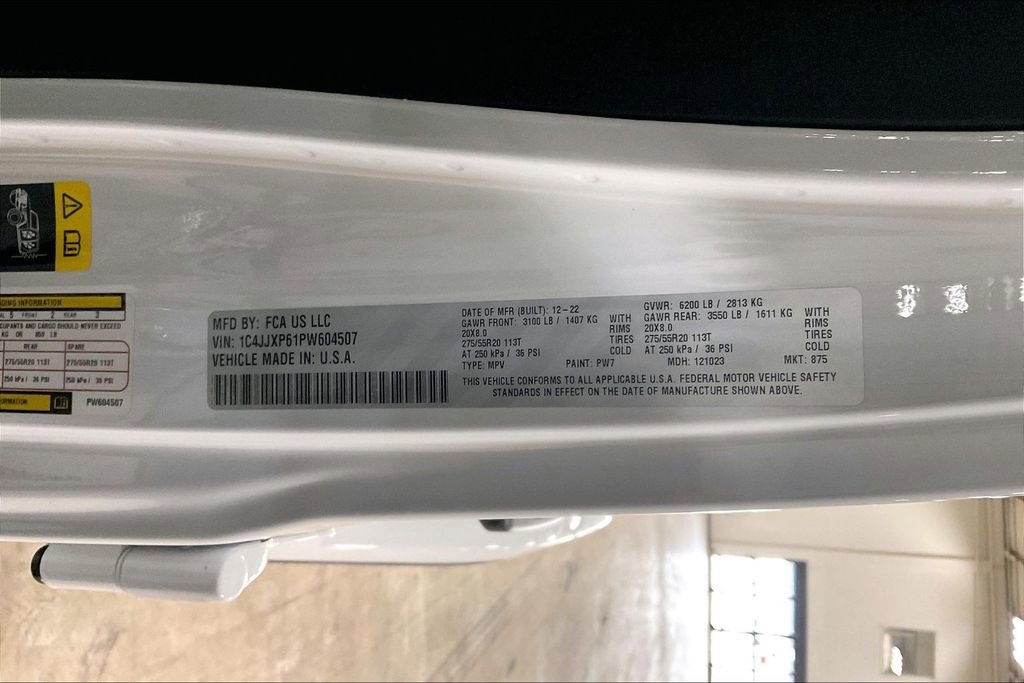 Used 2023 Jeep Wrangler Unlimited Sahara w/ Cold Weather Group image 29