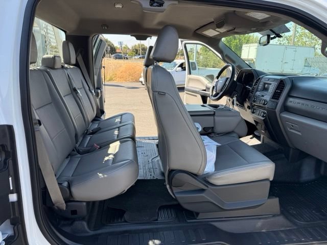 Used 2017 Ford F350 XL w/ Power Equipment Group RWD image 26