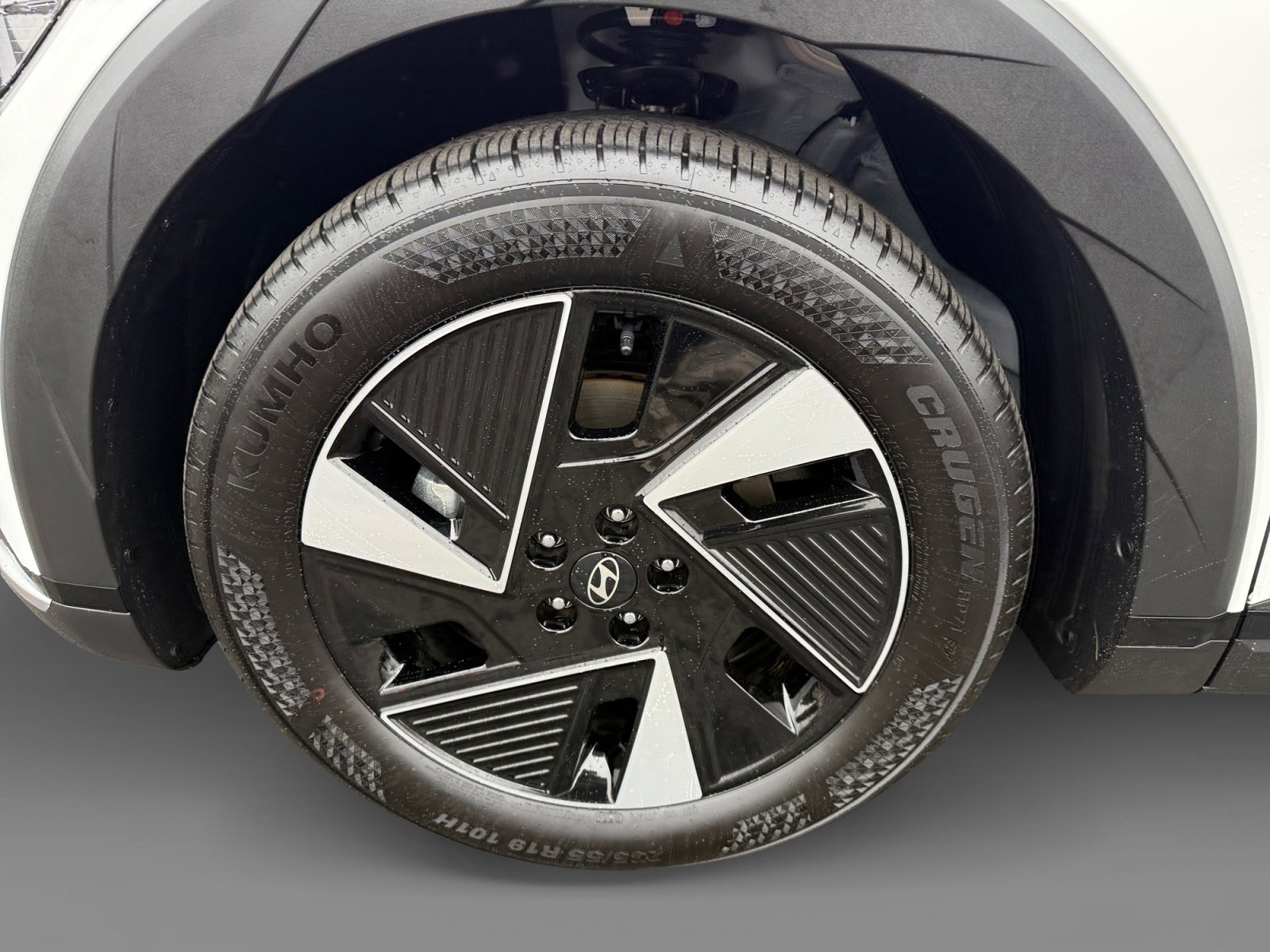 Certified 2025 Hyundai Ioniq 5 SE image 9