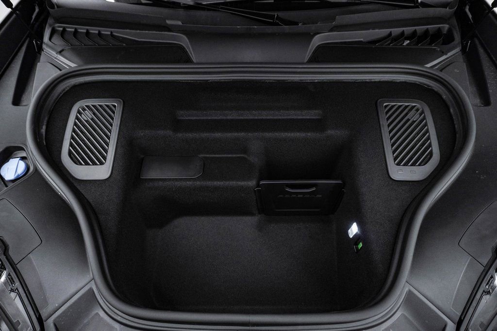 New 2026 Porsche Macan 4 Electric image 29