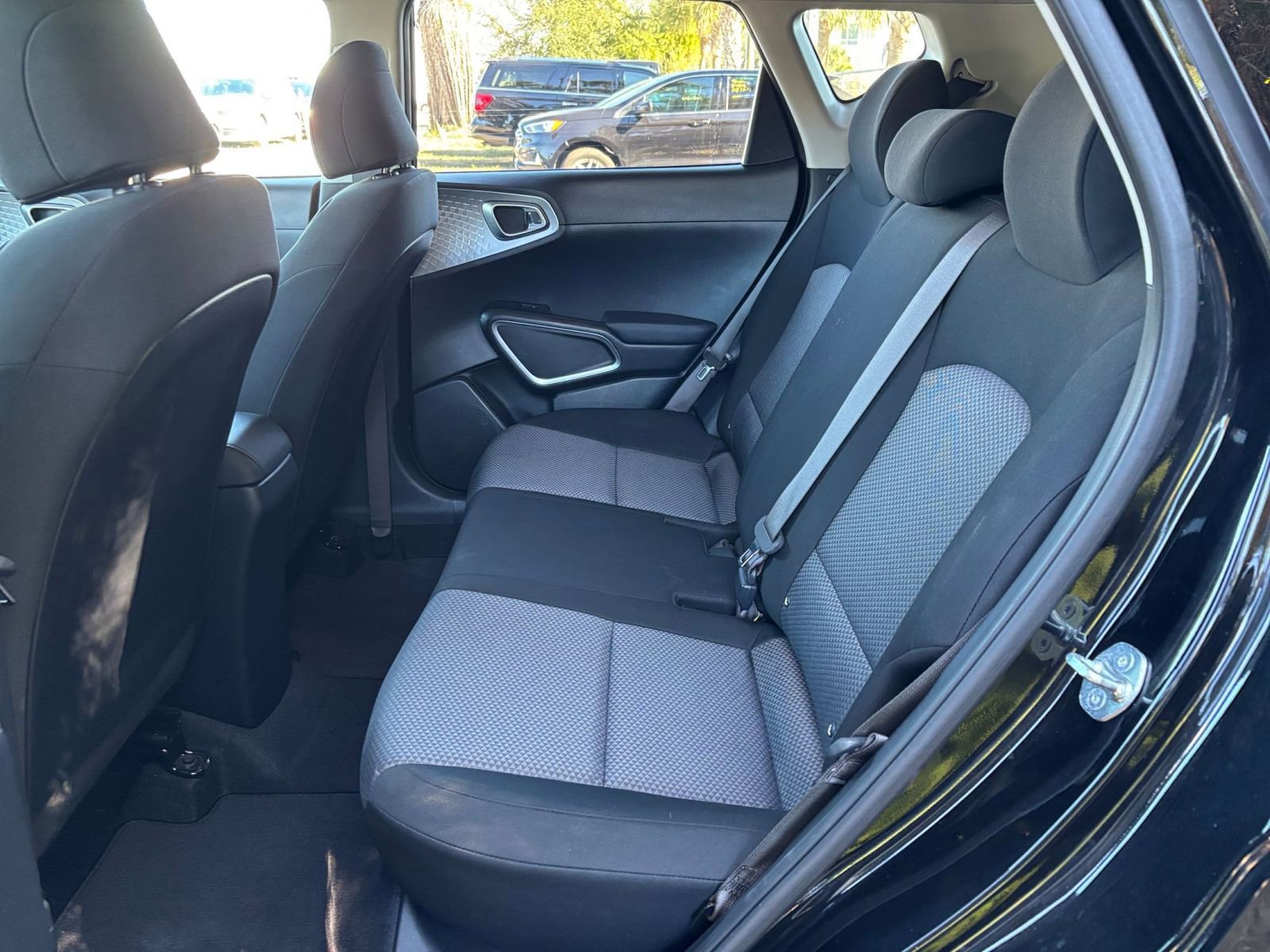 Used 2025 Kia Soul LX w/ LX Technology Package image 25