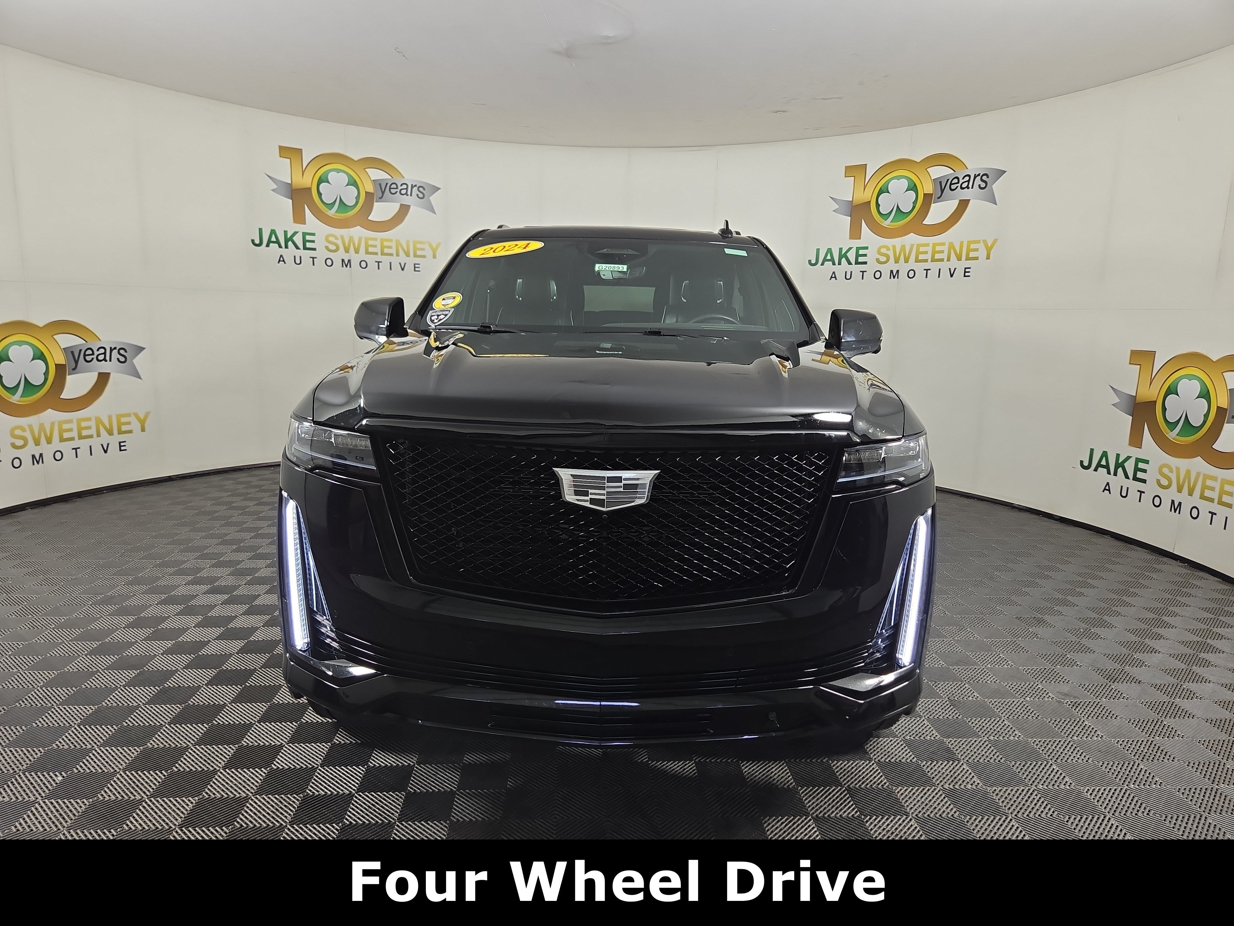 Certified 2024 Cadillac Escalade ESV Sport w/ LPO, ONYX Package AWD/4WD image 2