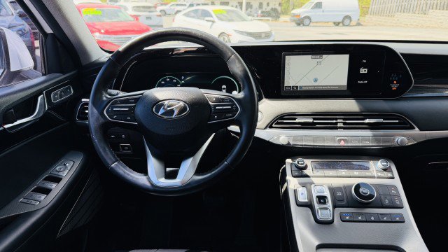 Used 2022 Hyundai Palisade Limited w/ Cargo Package FWD image 11