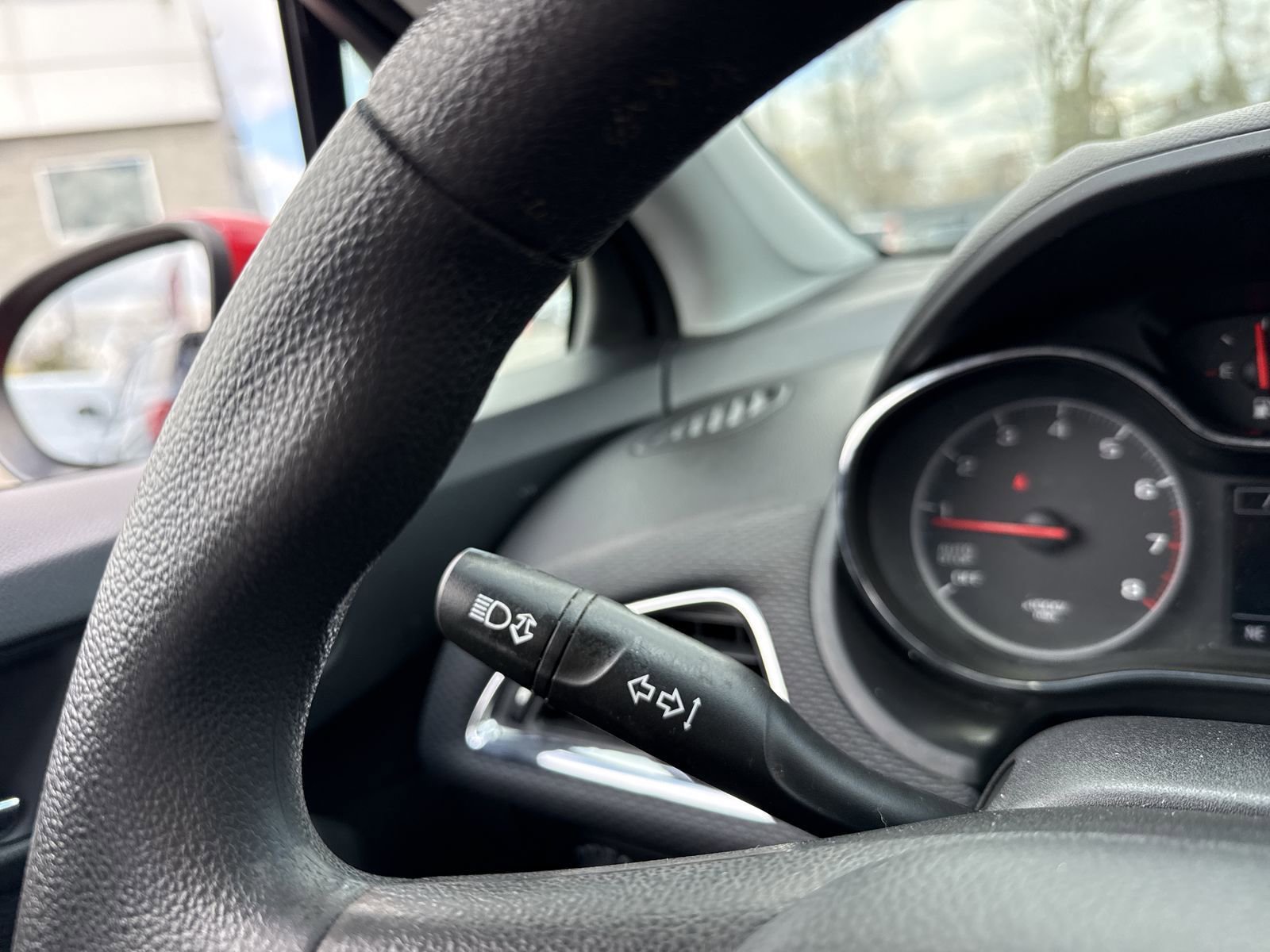 Used 2019 Chevrolet Cruze LT w/ LT Fleet Convenience Package image 30