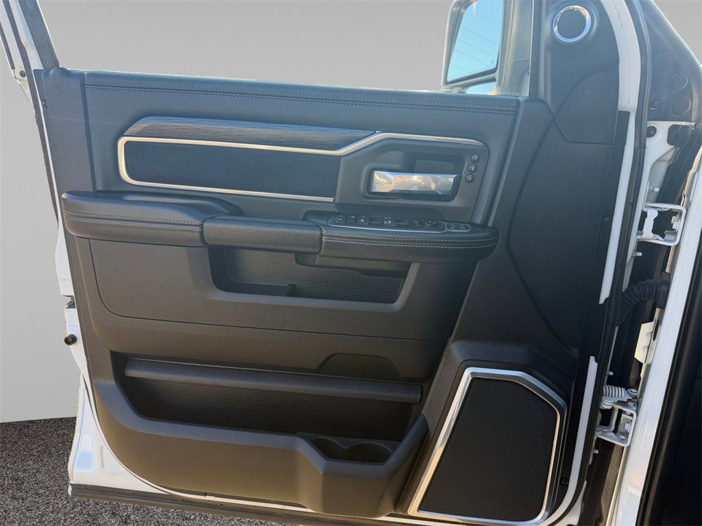 Used 2023 RAM 3500 Laramie image 16