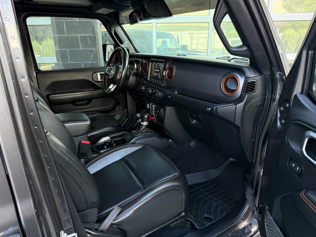 Used 2020 Jeep Gladiator Mojave w/ Dual Top Group AWD/4WD image 23