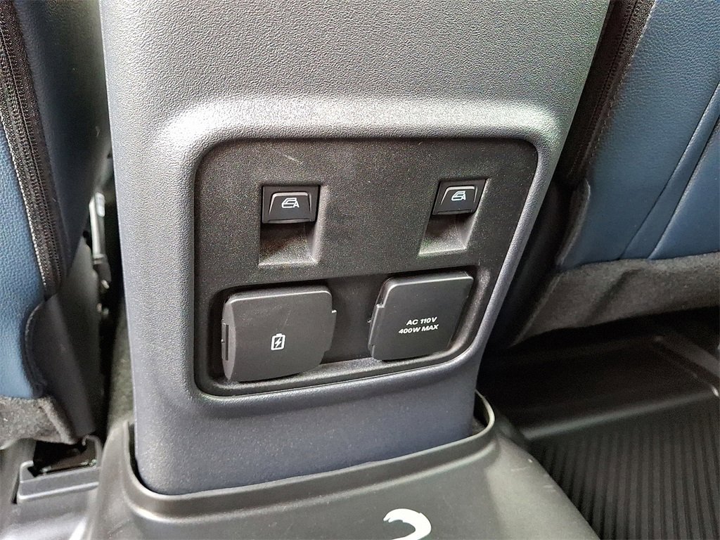 Used 2023 Ford Bronco Outer Banks image 11