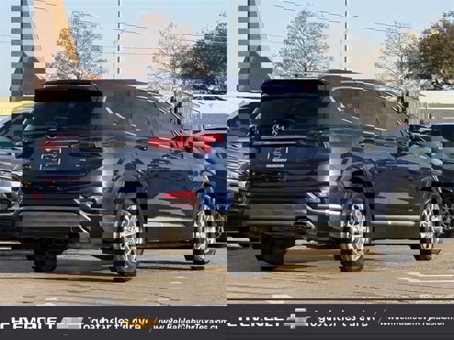 Used 2019 Hyundai Santa Fe SE image 7