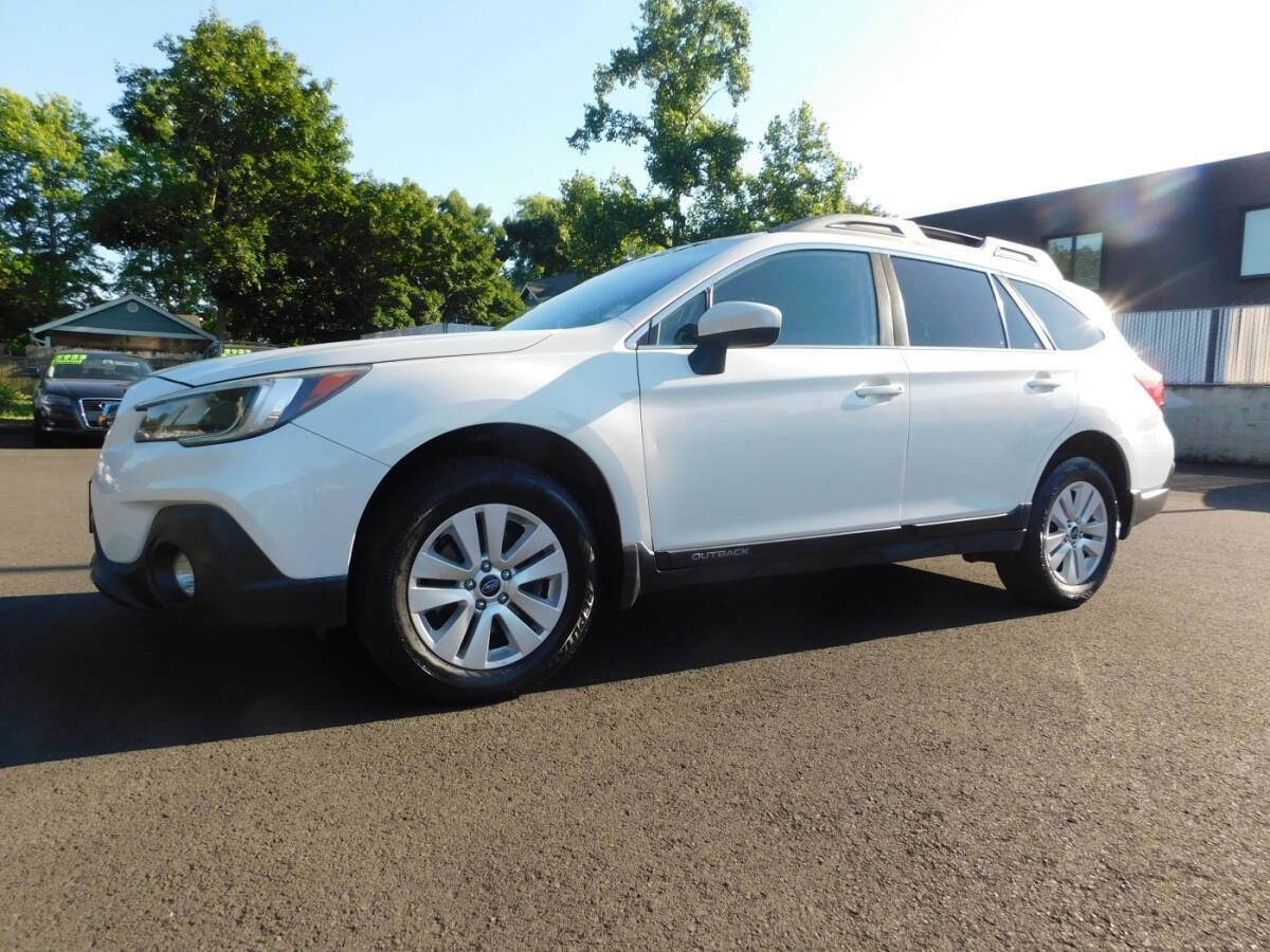 Used 2018 Subaru Outback 2.5i Premium image 4