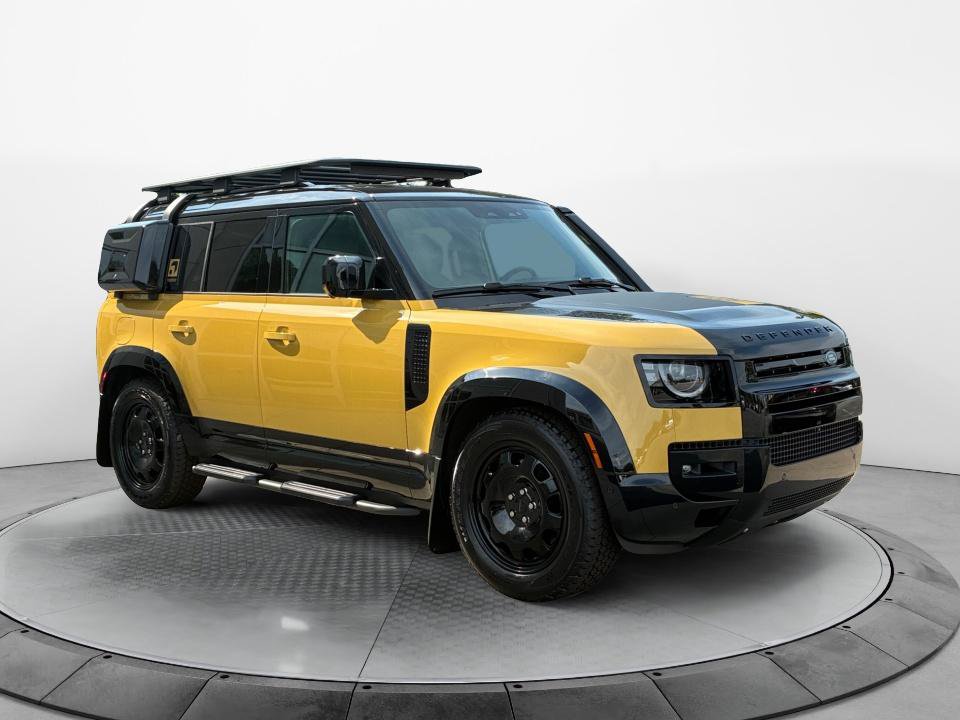 New 2026 Land Rover Defender 110 Trophy Edition AWD/4WD image 3