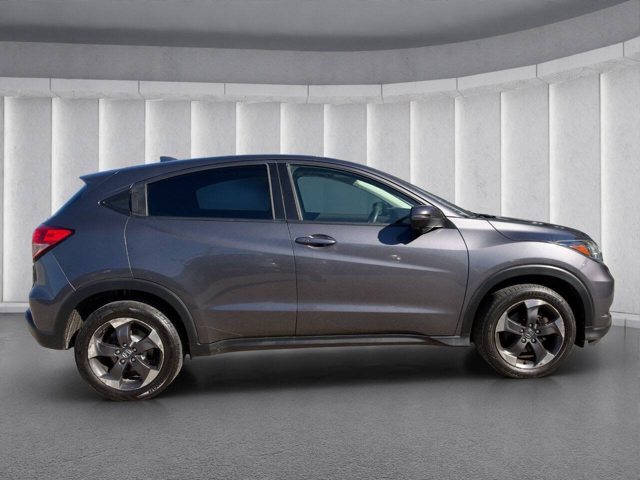 Used 2018 Honda HR-V EX image 6