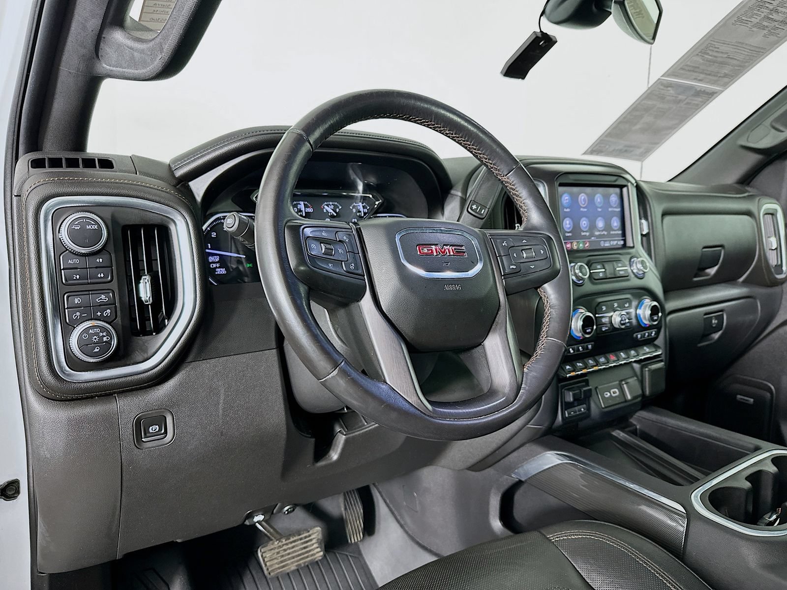 Used 2020 GMC Sierra 1500 AT4 w/ AT4 Premium Package AWD/4WD image 10
