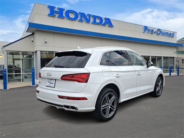 Used 2018 Audi SQ5 Premium Plus w/ S Sport Package image 4
