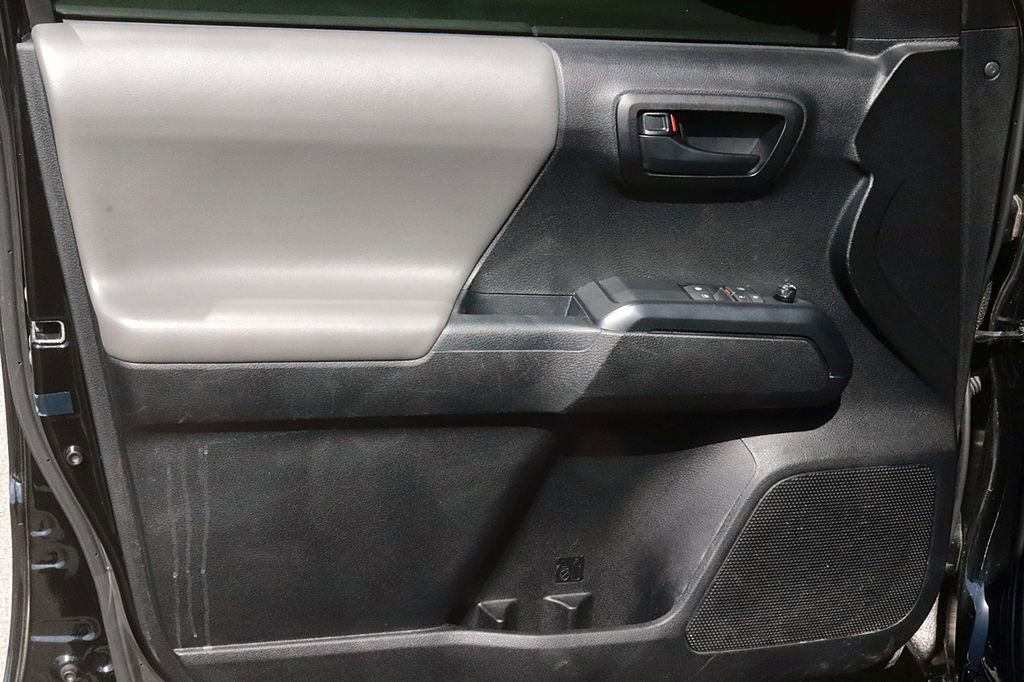 Used 2022 Toyota Tacoma SR image 15