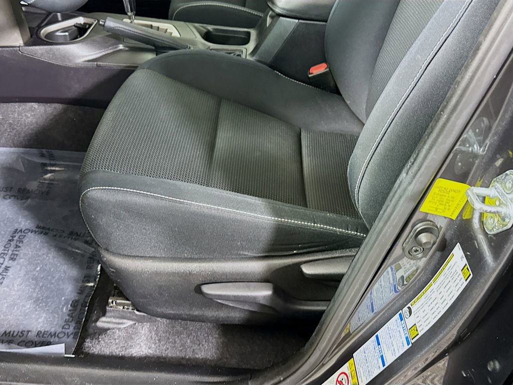 Used 2016 Toyota RAV4 XLE AWD/4WD image 22