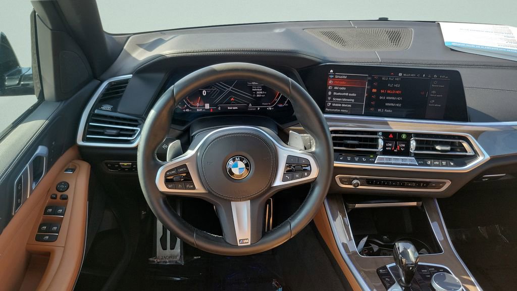 Used 2021 BMW X5 xDrive40i w/ M Sport Package AWD/4WD image 12