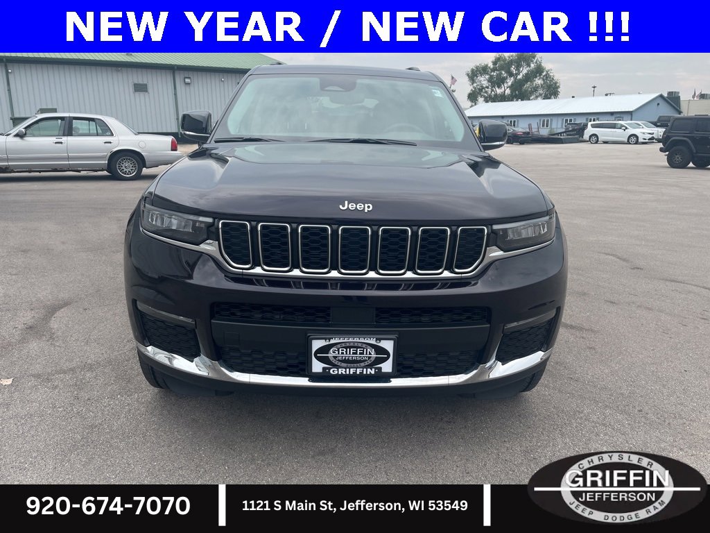 Used 2023 Jeep Grand Cherokee L Limited w/ Trailer Tow Group (B) image 6