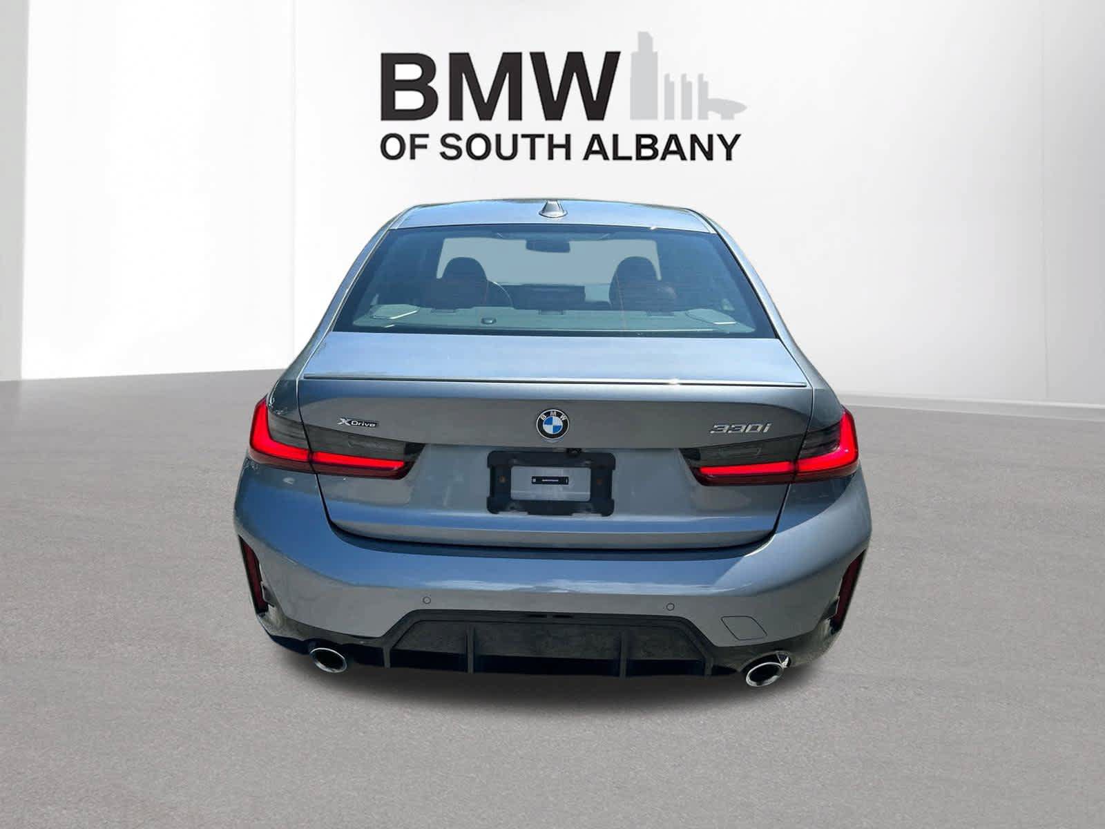 Used 2023 BMW 330i xDrive Sedan w/ M Sport Package AWD/4WD image 8