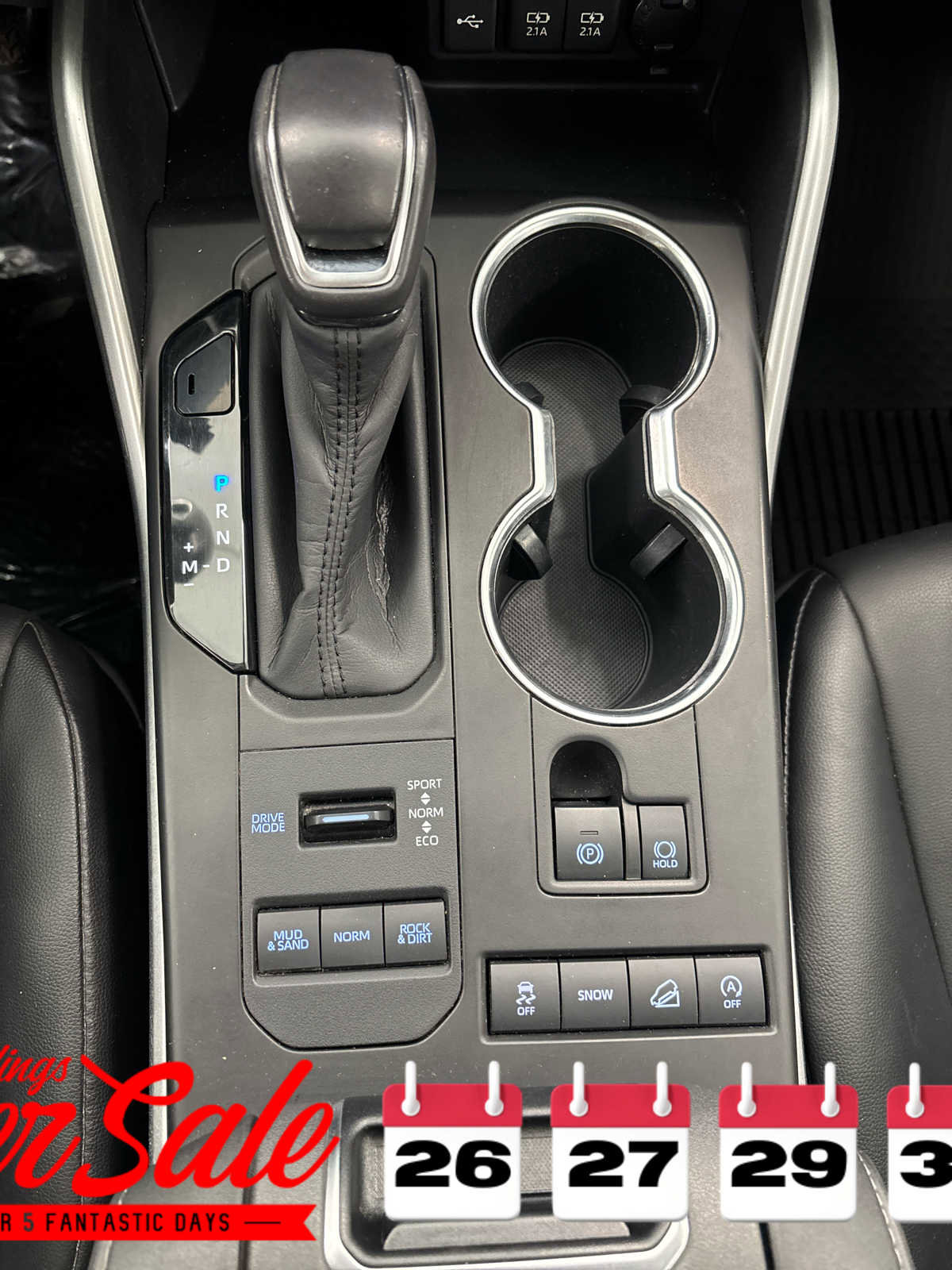 Used 2020 Toyota Highlander XLE image 28