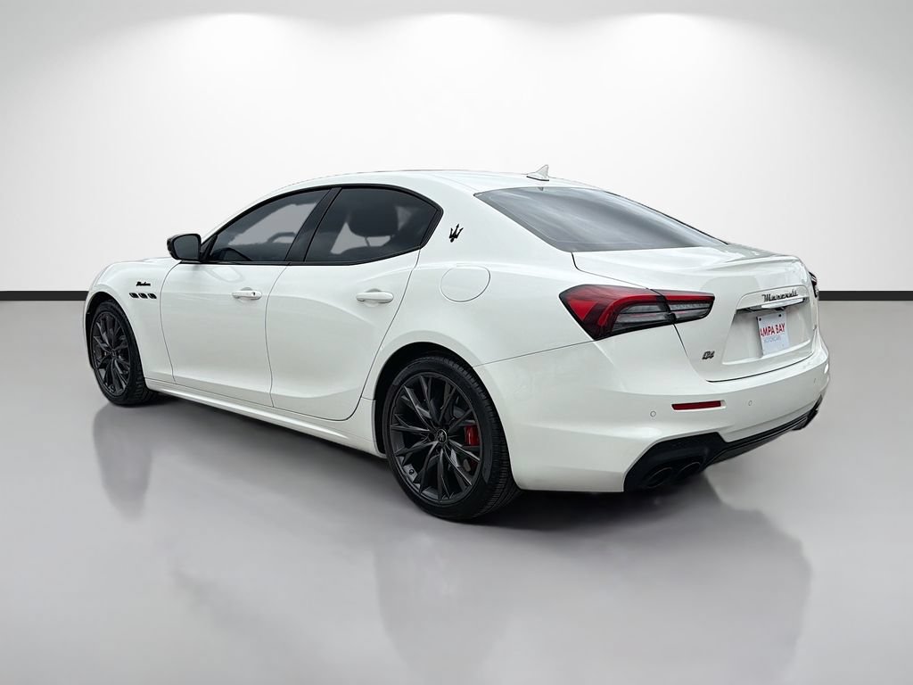 Used 2022 Maserati Ghibli Modena Q4 AWD/4WD image 5