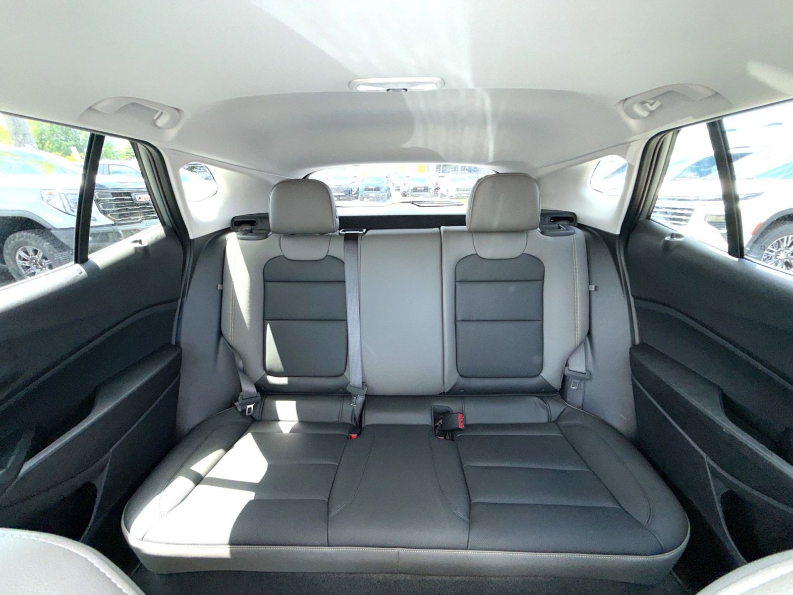 Used 2026 Chevrolet Trax ACTIV w/ Sunroof Package FWD image 24