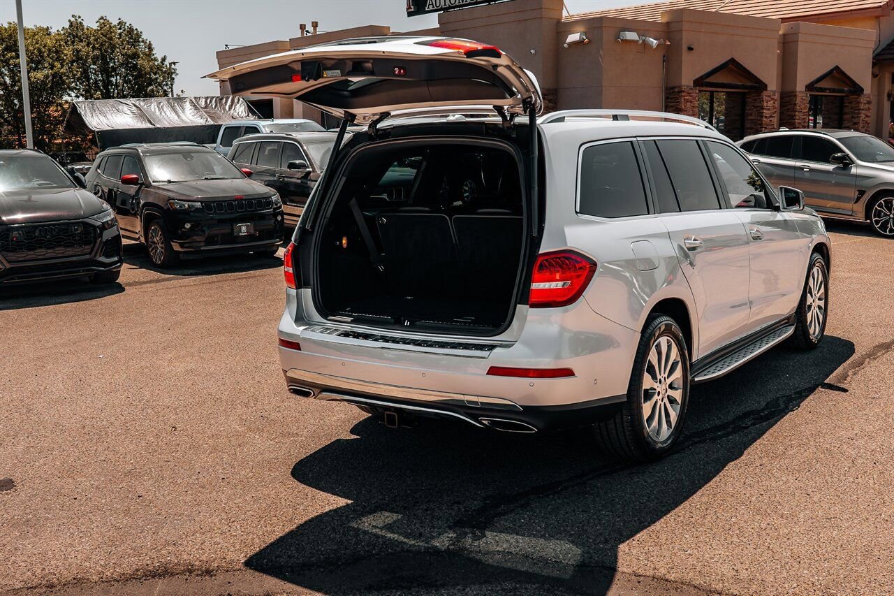 Used 2017 Mercedes-Benz GLS 450 4MATIC image 40