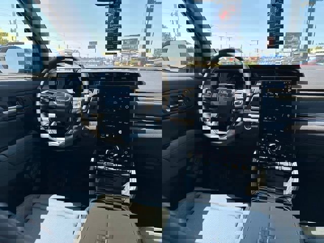 New 2026 GMC Terrain AT4 w/ Convenience Package III image 13