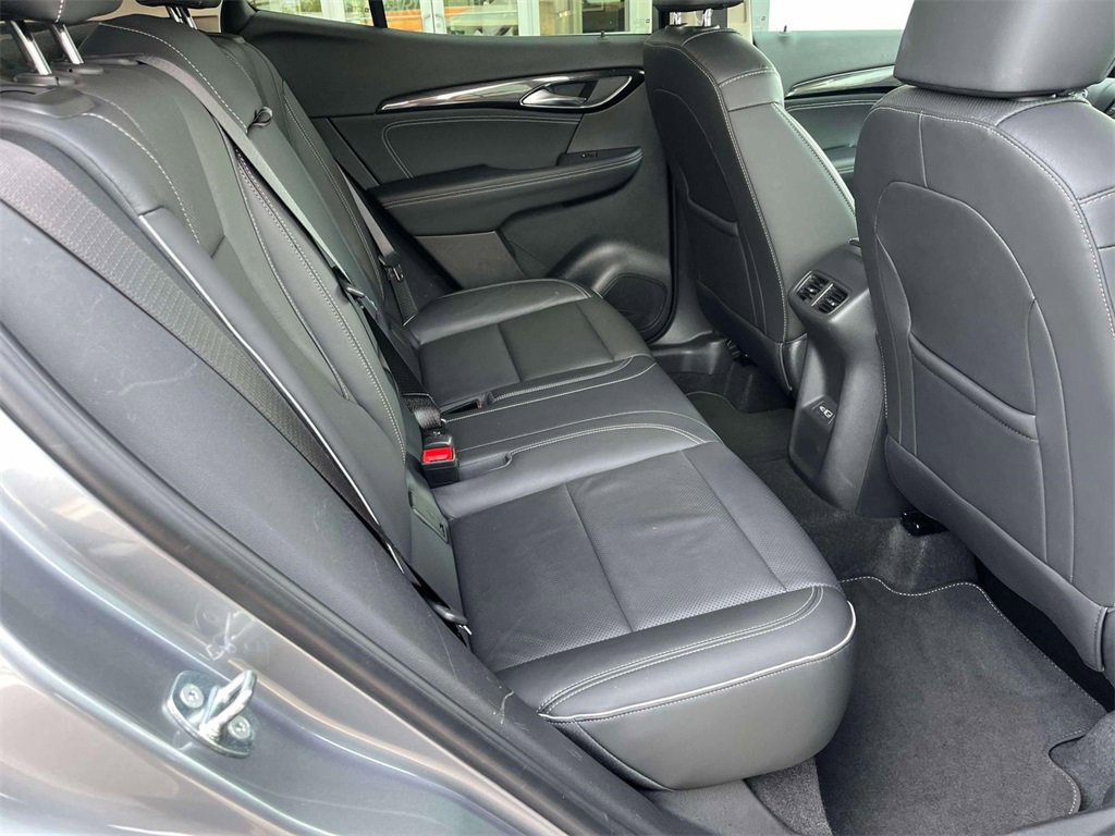 Used 2021 Buick Envision Essence w/ Technology Package I image 20