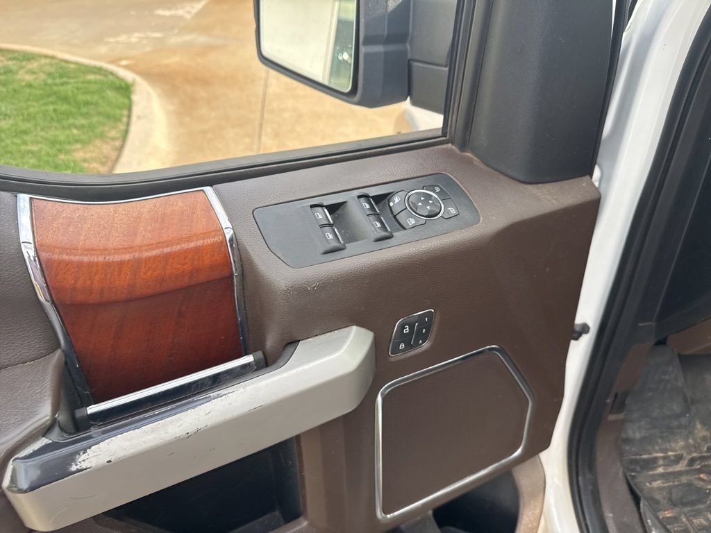 Used 2018 Ford F150 King Ranch w/ Equipment Group 601A Luxury AWD/4WD image 12