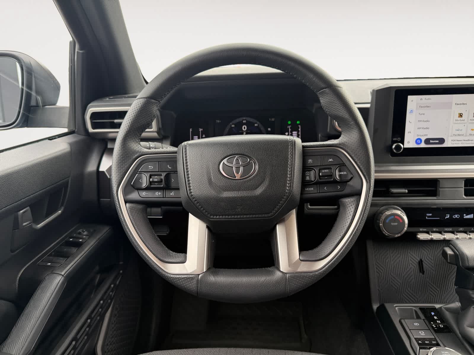 Used 2026 Toyota 4Runner SR5 AWD/4WD image 13