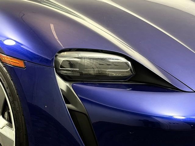 Used 2021 Porsche Taycan image 14