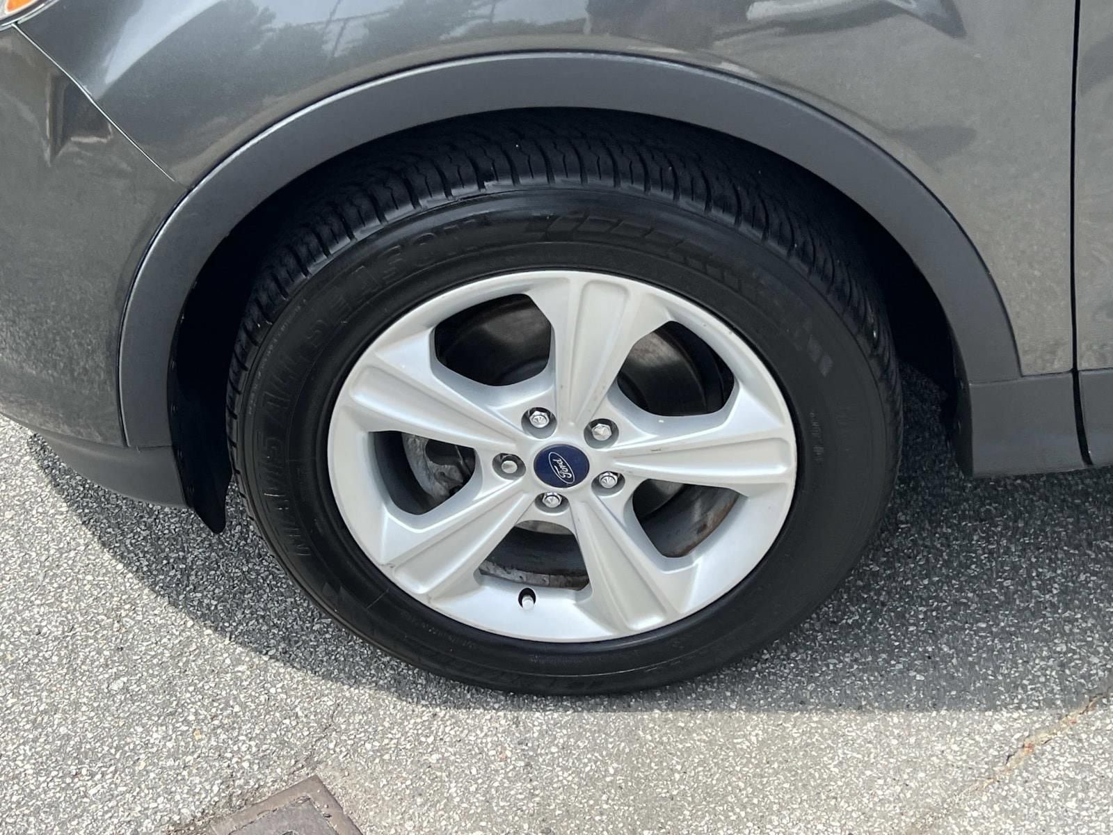 Used 2015 Ford Escape SE FWD image 11