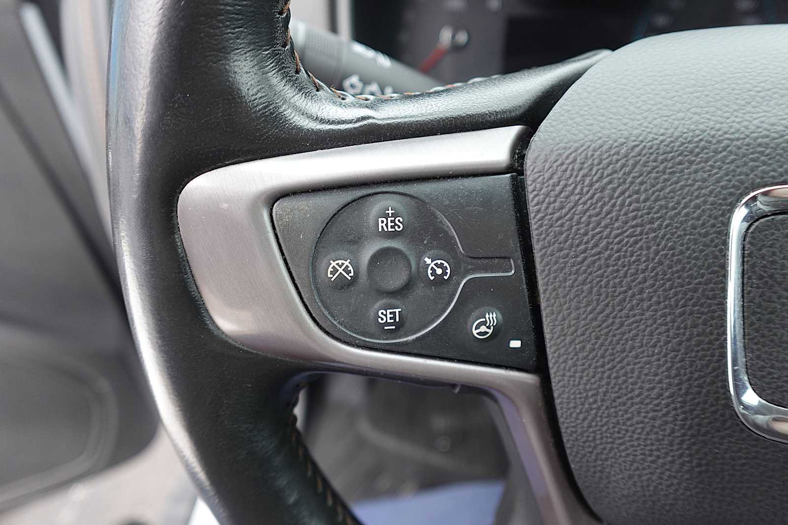 Used 2022 GMC Canyon AT4 w/ Trailering Package image 15