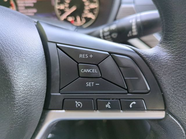 Used 2025 Nissan Altima 2.5 SV FWD image 23