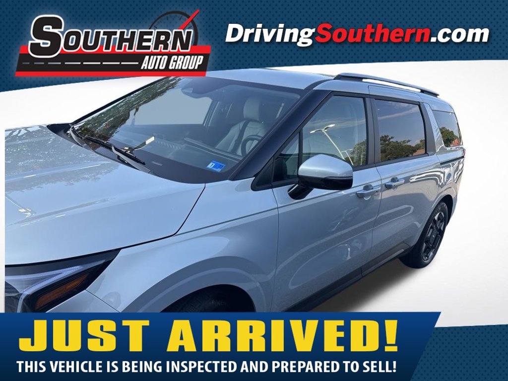 Used 2025 Kia Carnival EX
