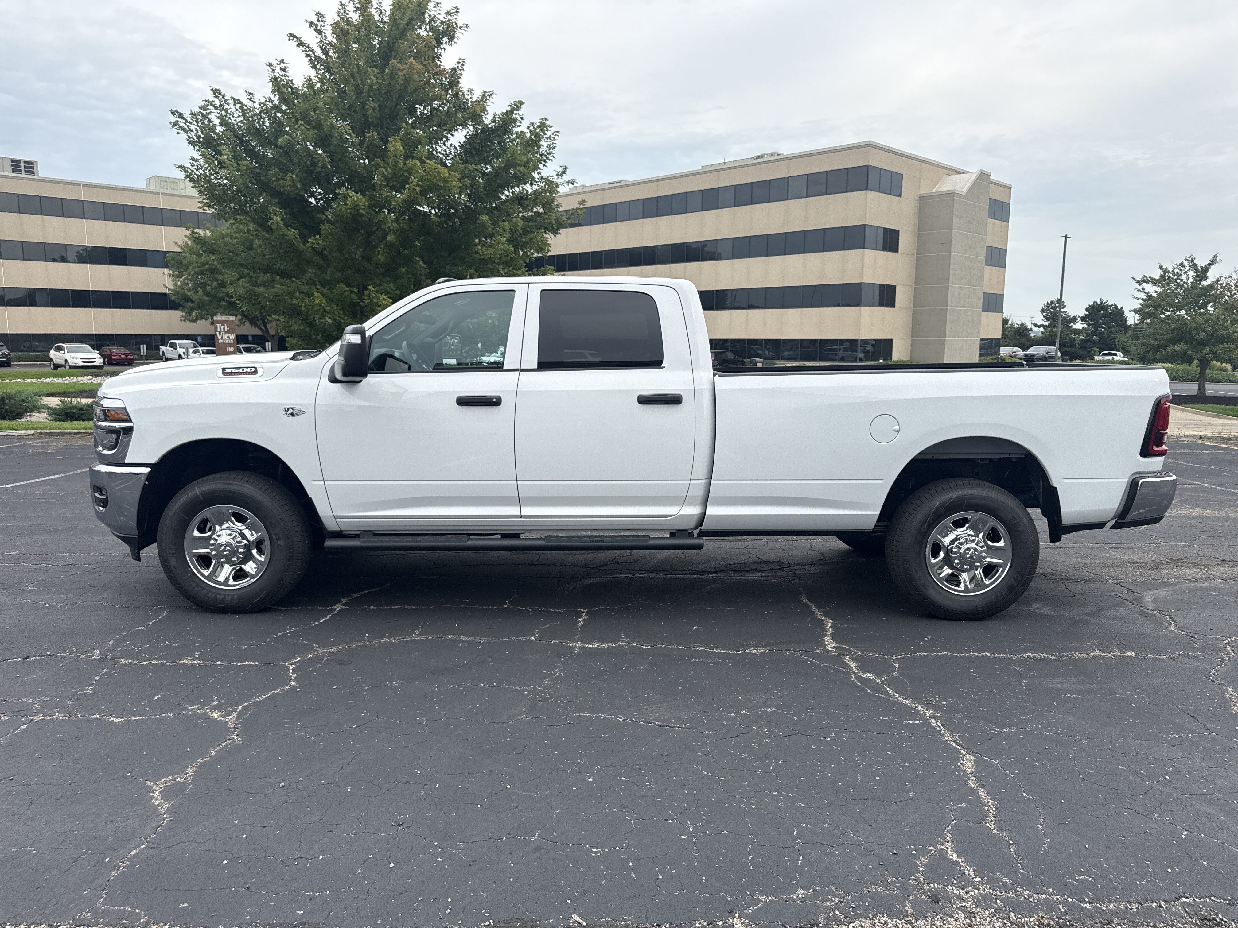 New 2027 RAM 3500 Tradesman AWD/4WD image 5