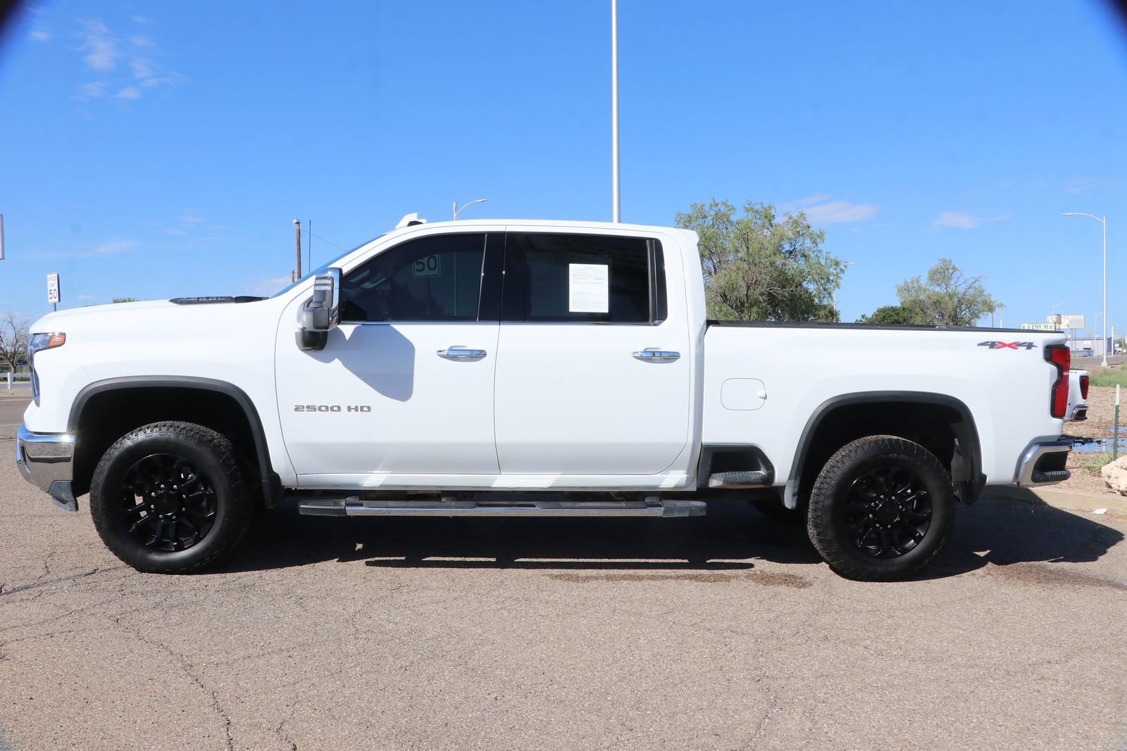 Used 2025 Chevrolet Silverado 2500 LTZ w/ LTZ Premium Package image 4