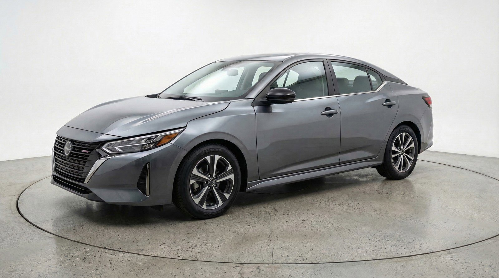 Used 2025 Nissan Sentra SV image 3