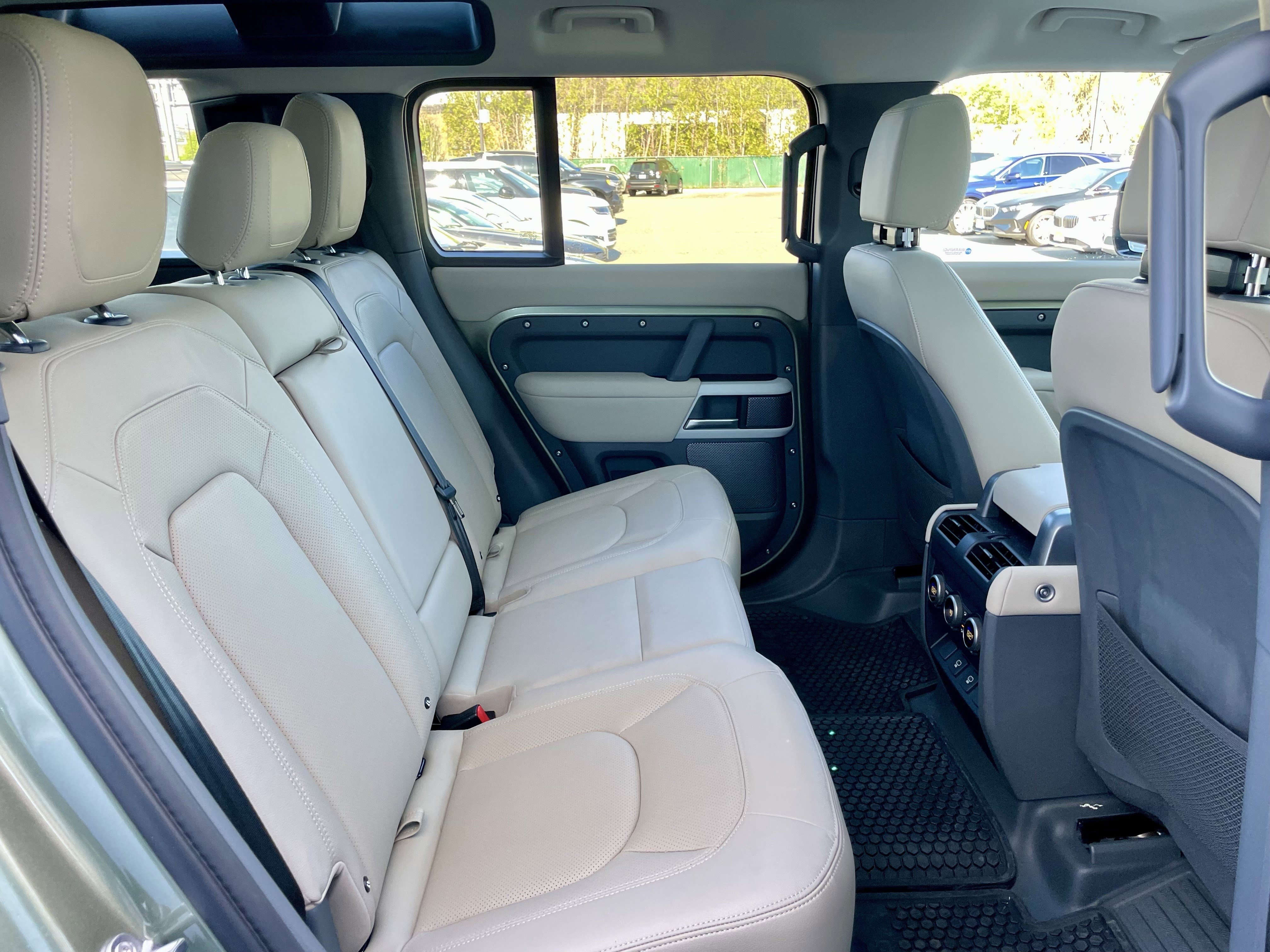 Certified 2024 Land Rover Defender 110 S image 31