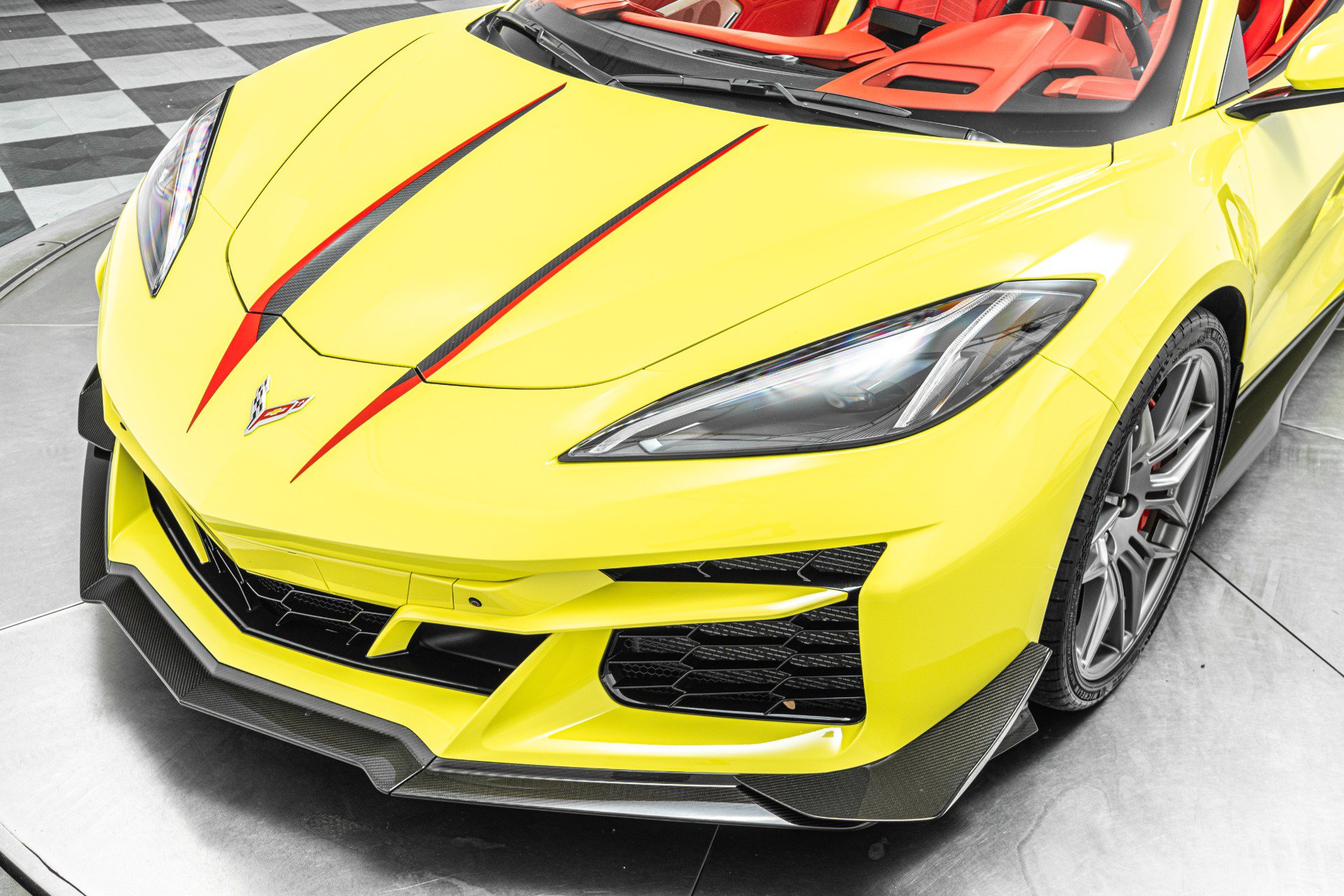 Used 2024 Chevrolet Corvette Z06 w/ Z07 Performance Package RWD image 35