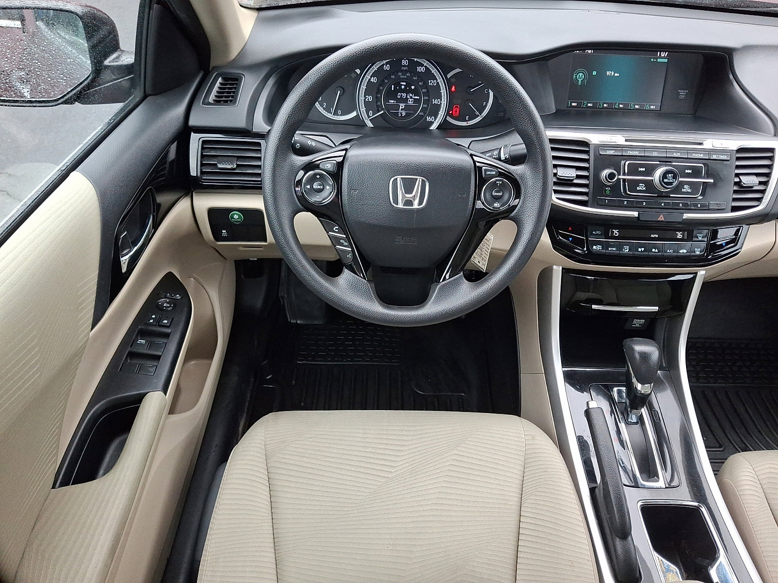Used 2017 Honda Accord LX image 11