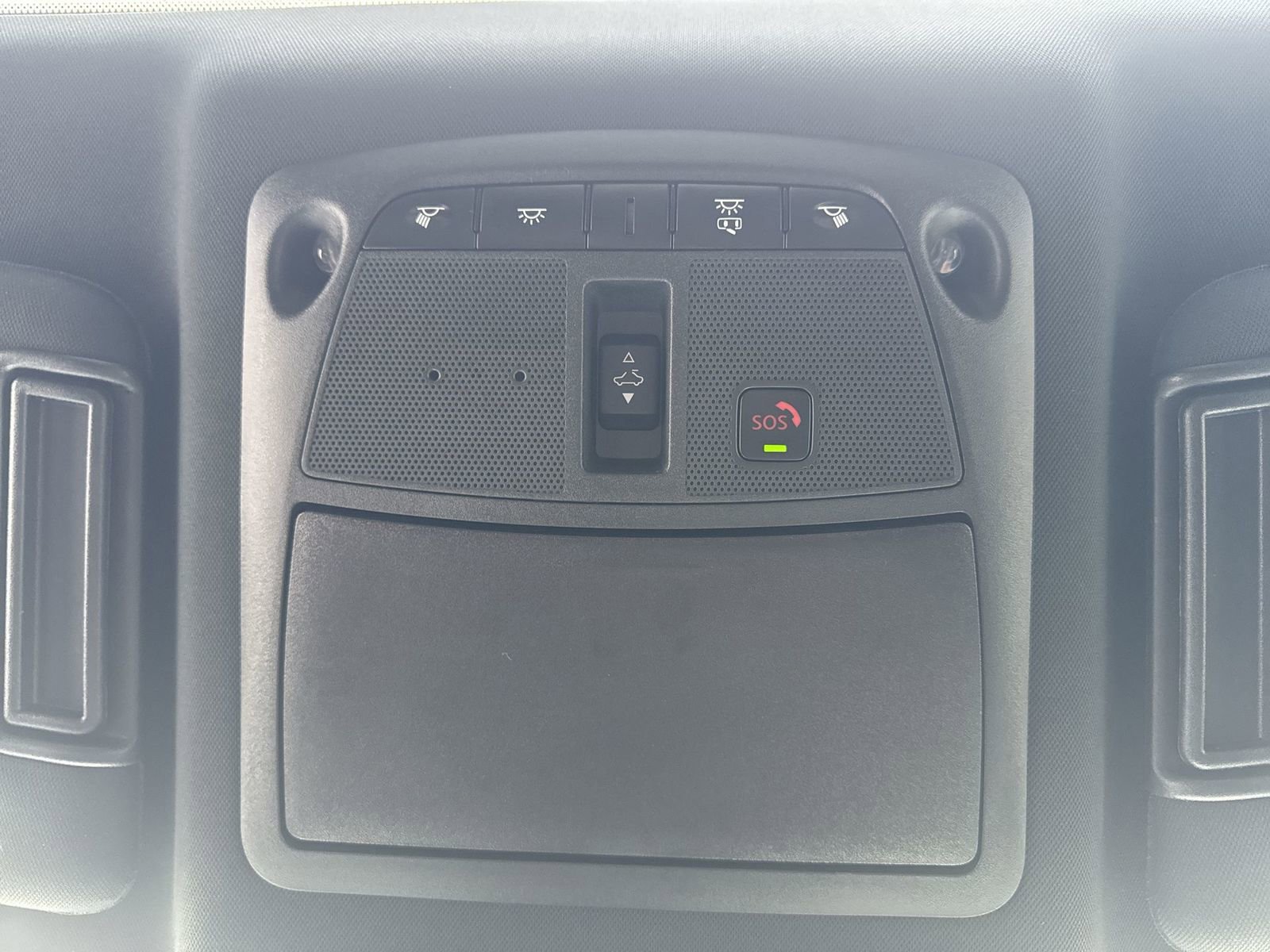 Used 2022 Nissan Armada SL w/ Midnight Edition Package image 18