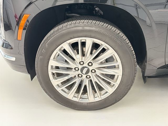 Certified 2025 Cadillac Escalade ESV Premium Luxury image 29