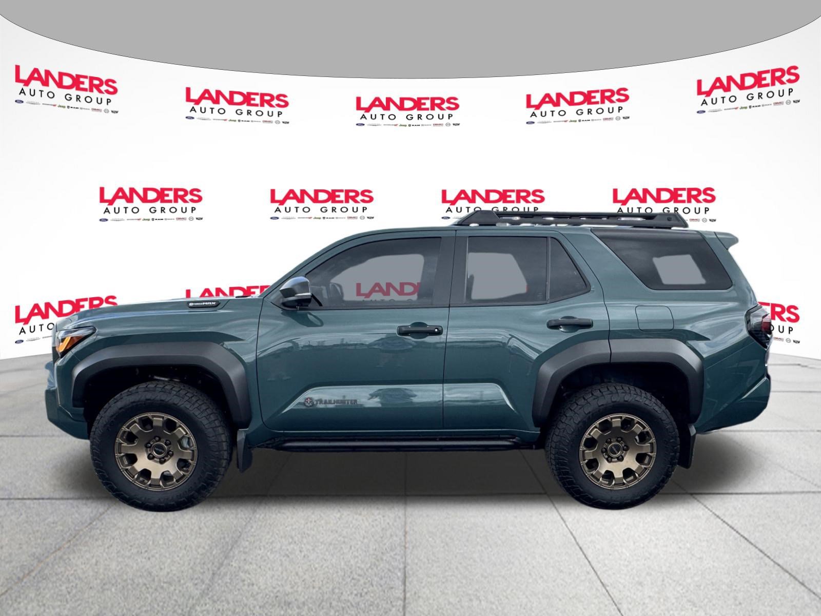 Used 2025 Toyota 4Runner Trailhunter image 6