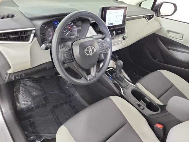 Used 2025 Toyota Corolla LE FWD image 18