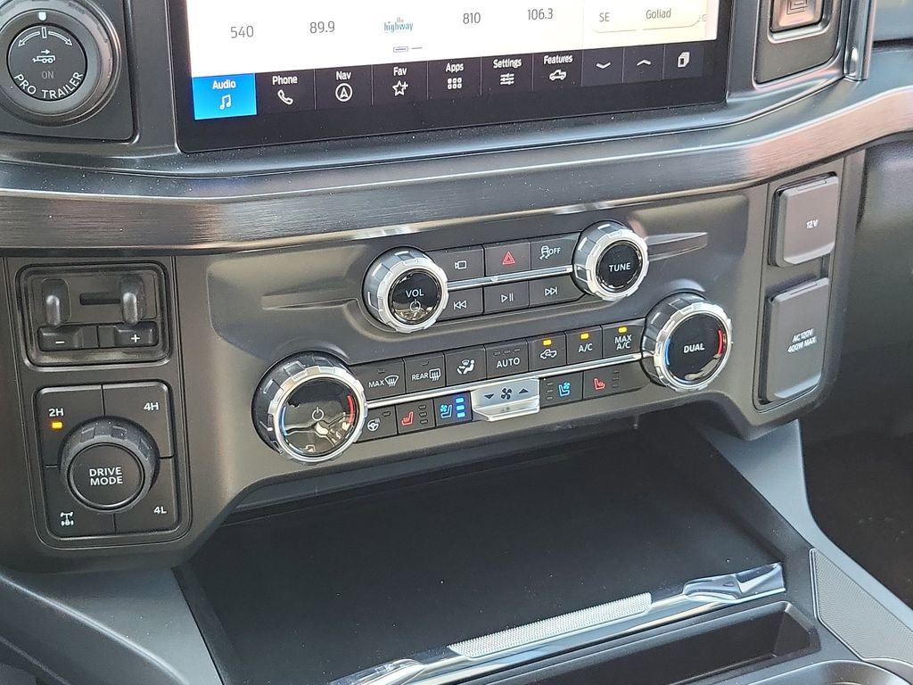 New 2026 Ford F250 Lariat w/ Black Appearance Package AWD/4WD image 16