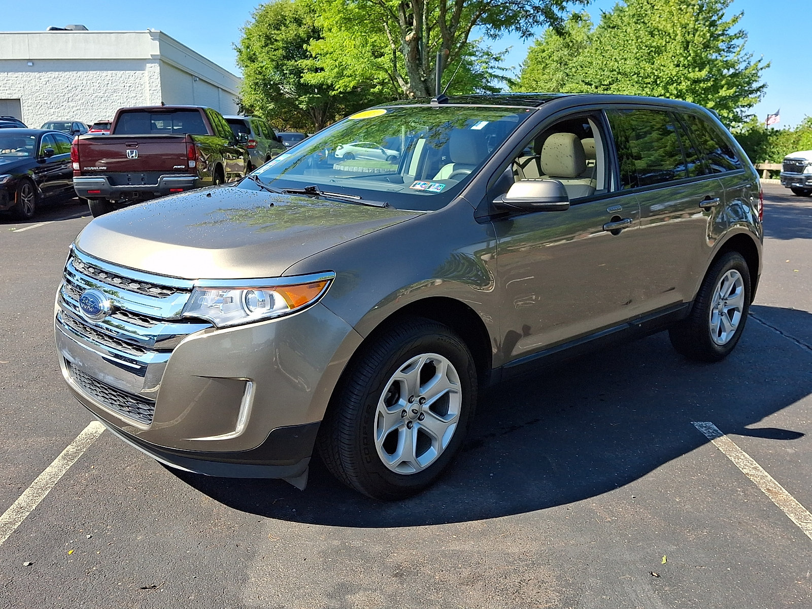 Used 2013 Ford Edge SEL FWD image 3