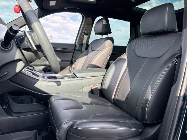 Used 2025 Hyundai Palisade Calligraphy AWD/4WD image 11