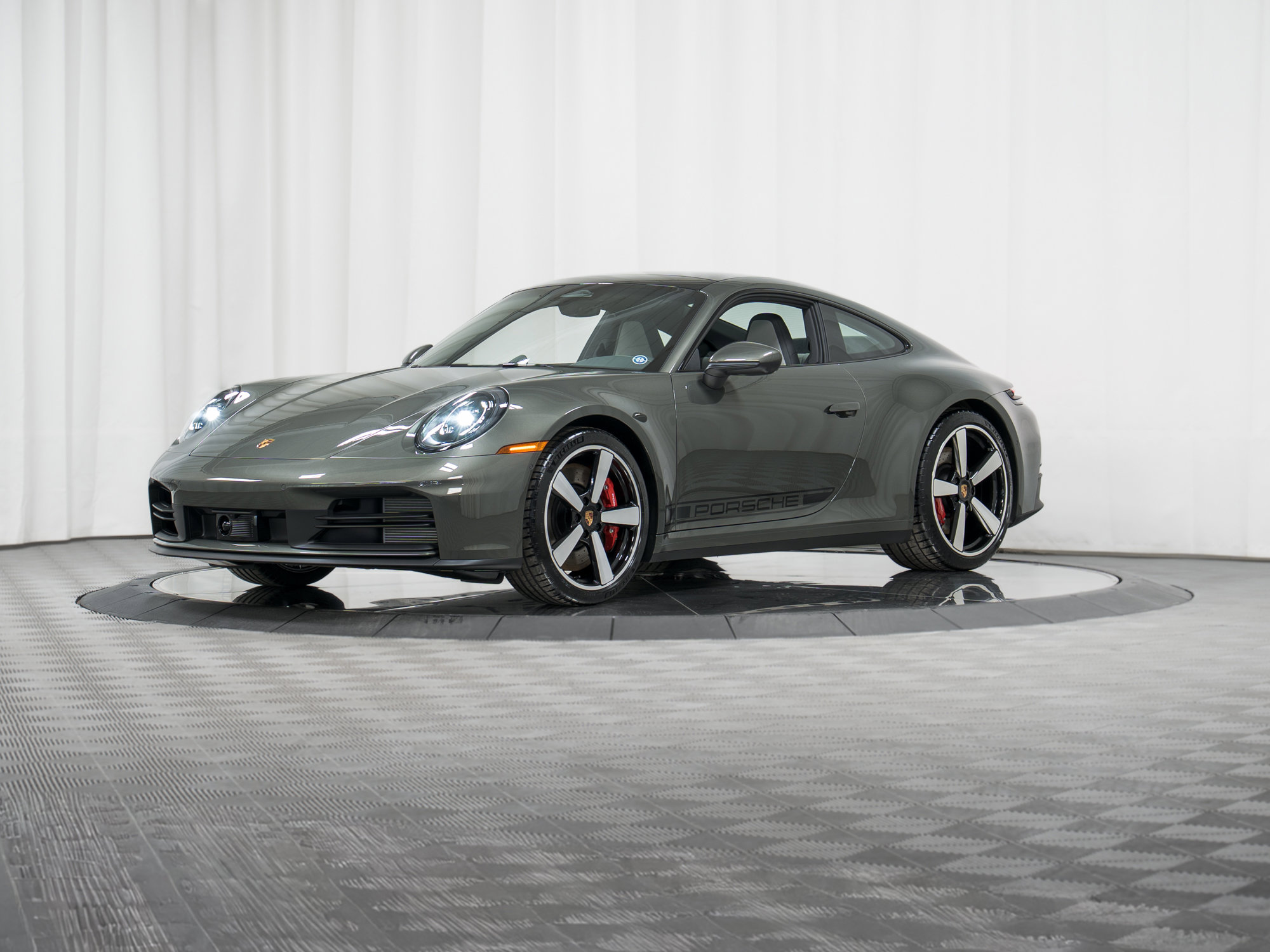 New 2026 Porsche 911 Carrera 4S image 31